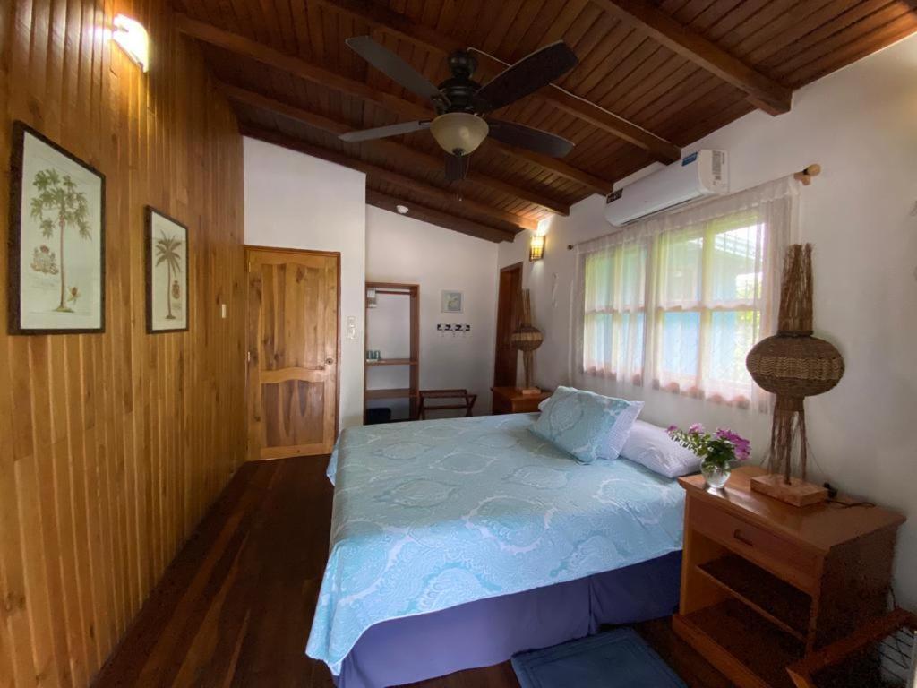 The Isabela Beach House Puerto Villamil Ngoại thất bức ảnh