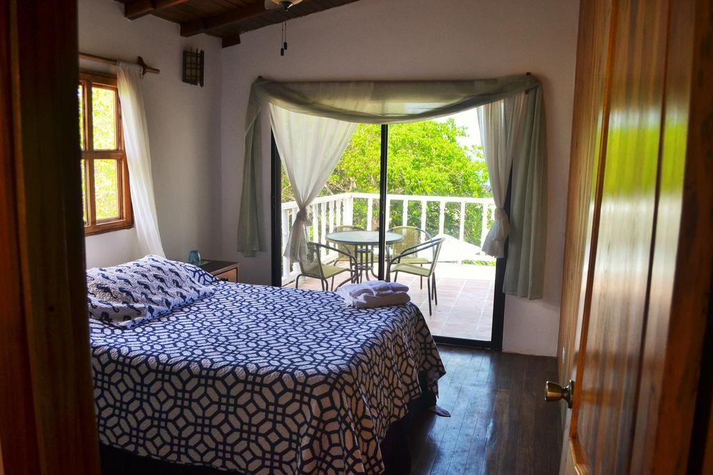 The Isabela Beach House Puerto Villamil Phòng bức ảnh