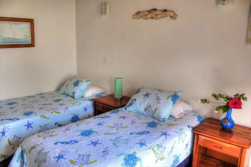 The Isabela Beach House Puerto Villamil Ngoại thất bức ảnh