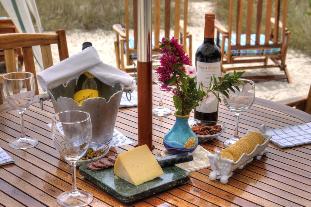 The Isabela Beach House Puerto Villamil Ngoại thất bức ảnh