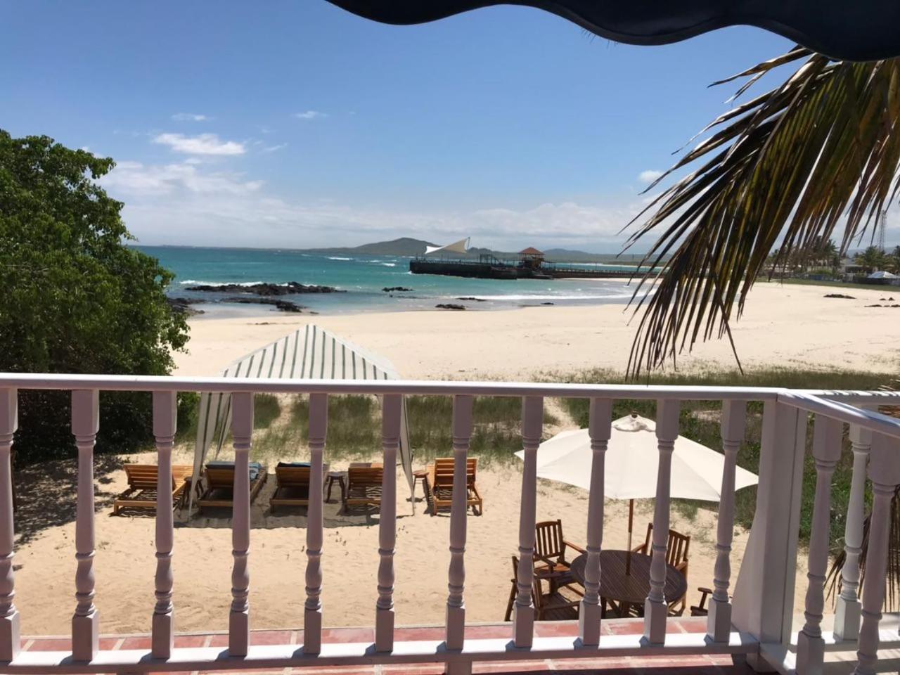 The Isabela Beach House Puerto Villamil Ngoại thất bức ảnh