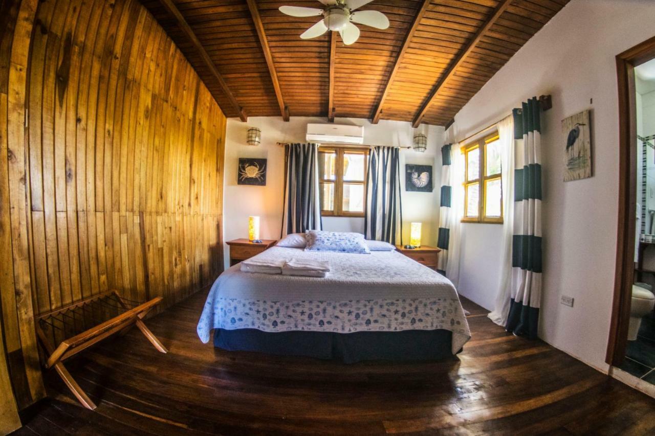 The Isabela Beach House Puerto Villamil Ngoại thất bức ảnh